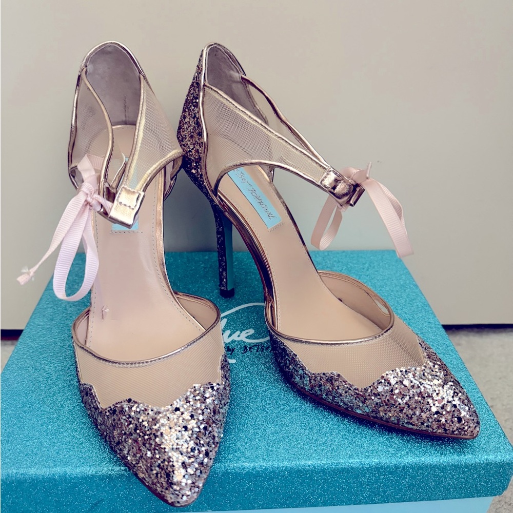 Blue by Betsey Johnson SB Stela Champ Glitter Heels